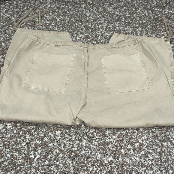 James Perse Cropped Pants - Picture 4 of 8